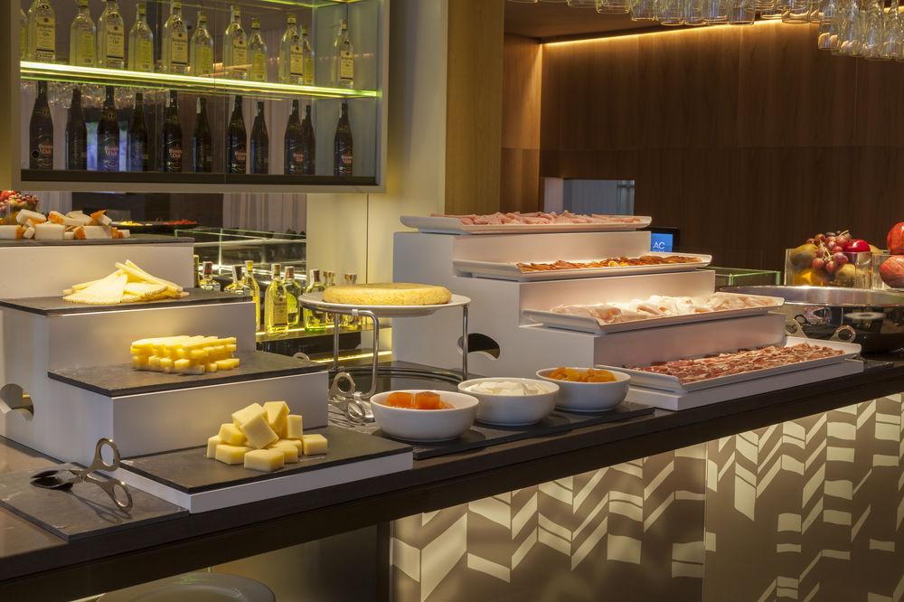 Ac Hotel Diagonal L'Illa By Marriott Barselona Dış mekan fotoğraf