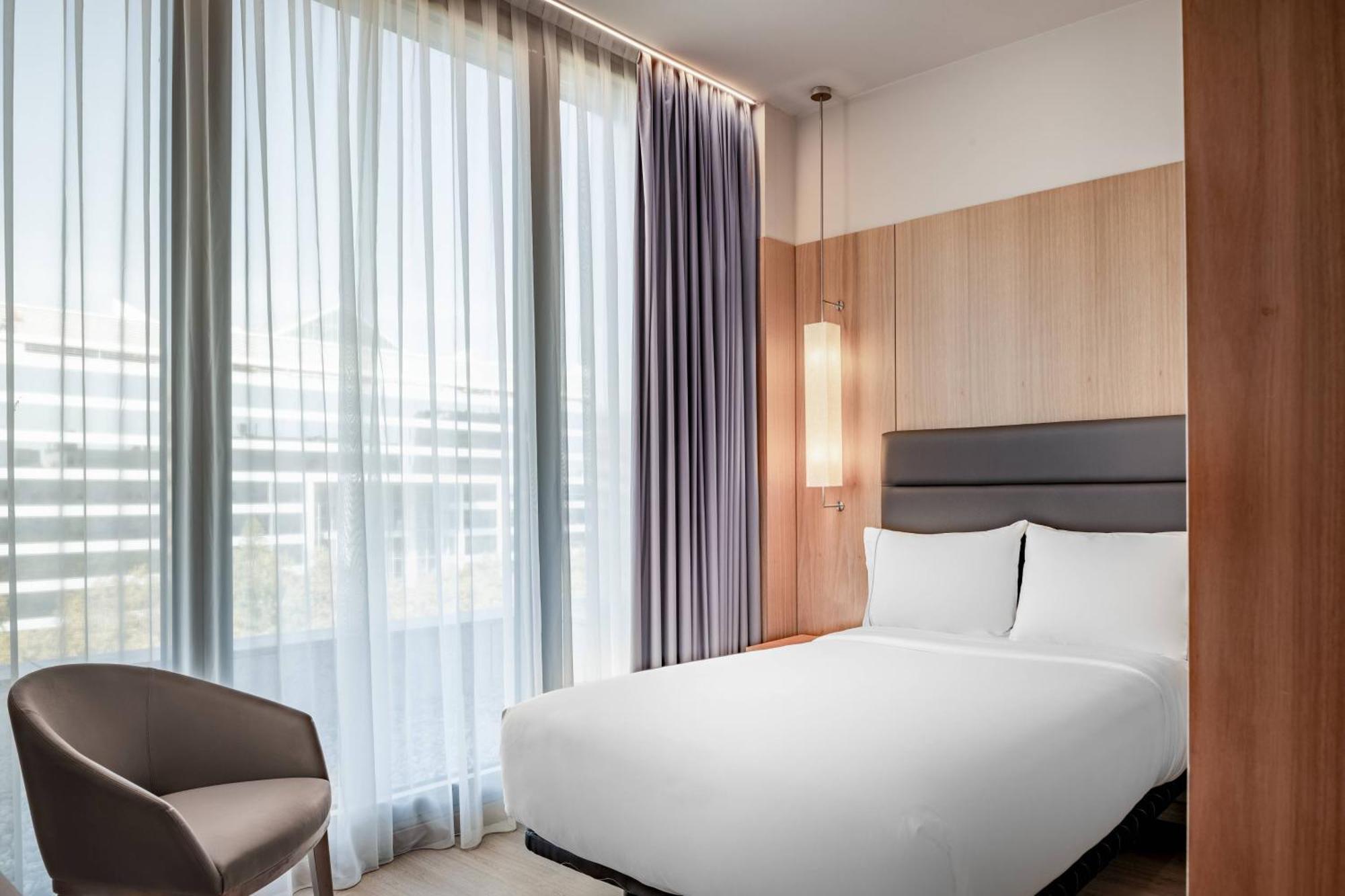 Ac Hotel Diagonal L'Illa By Marriott Barselona Dış mekan fotoğraf
