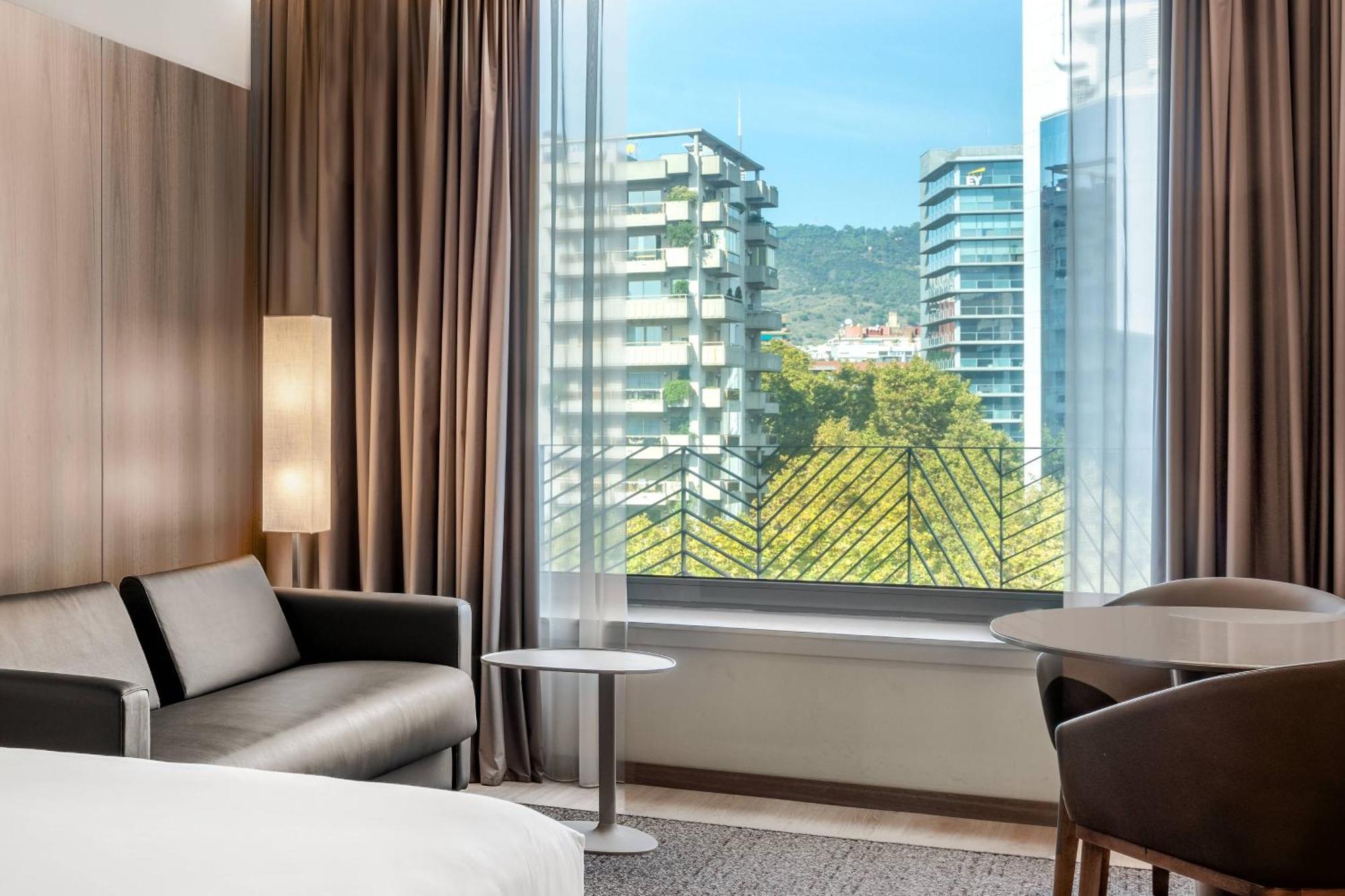 Ac Hotel Diagonal L'Illa By Marriott Barselona Dış mekan fotoğraf